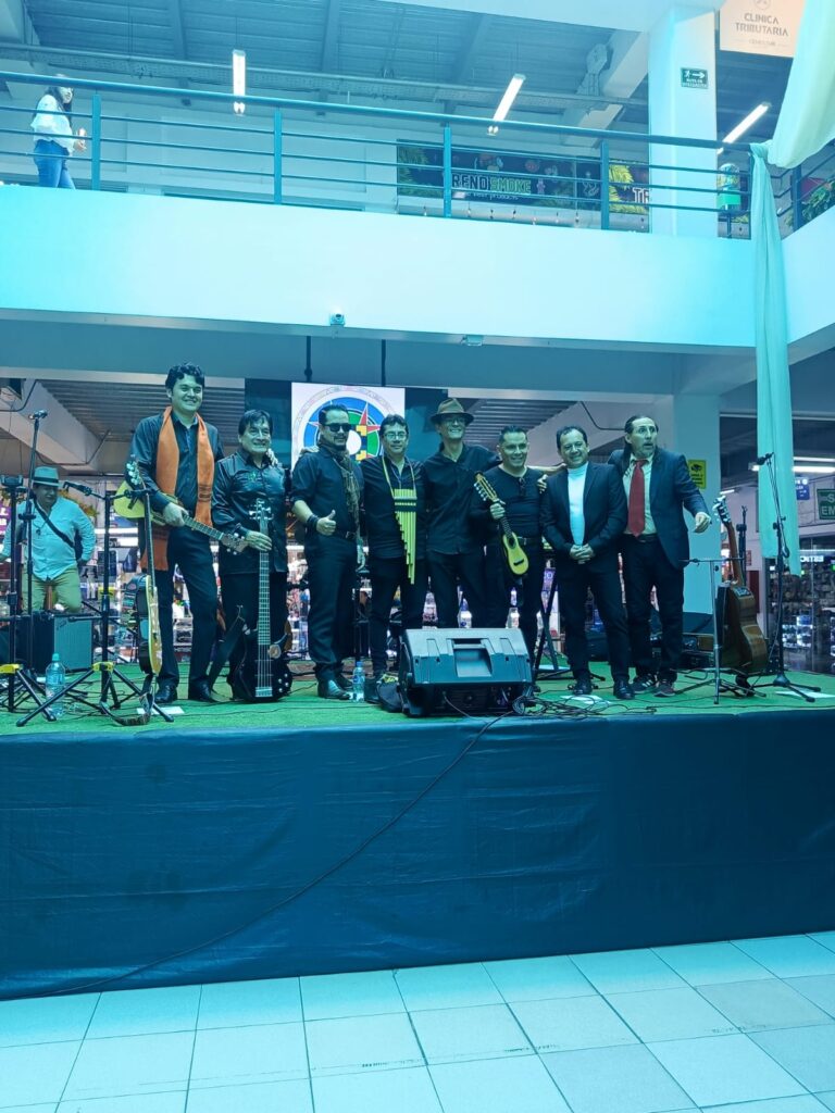 QUITUS el centro comercial donde convergen los artistas nacionales y extranjeros